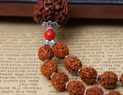 五瓣金蟾紋金剛菩提配朱砂持珠 異域風(fēng)情中的藝術(shù)與信仰